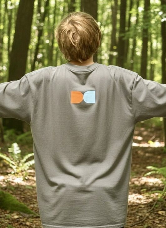 T Shirt - Crew Neck with DE Logo - Grey